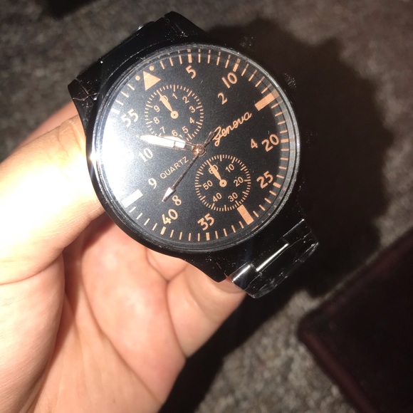 Watch - Picture 2 of 4